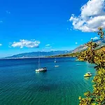 Poseidon's Bayview Daire